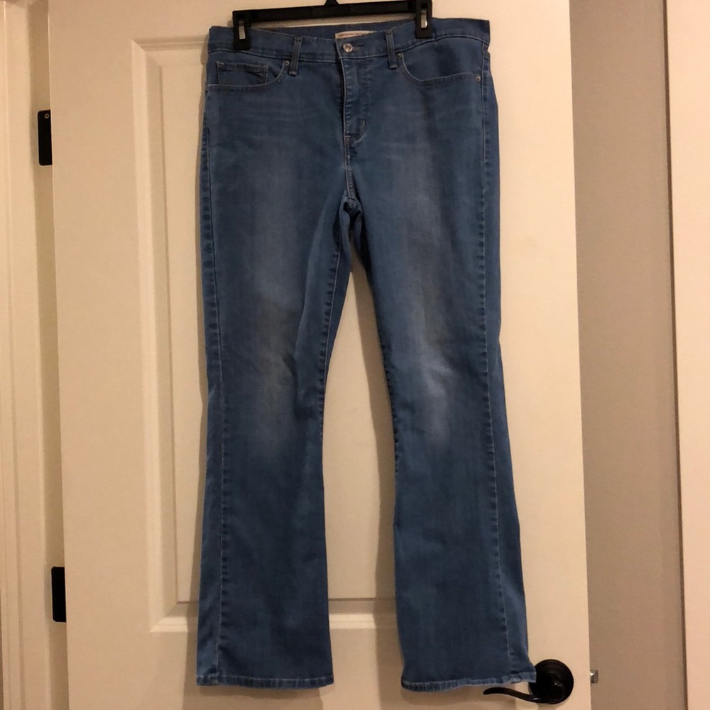 Women’s Levi Strauss Stonewashed Light Blue Jeans